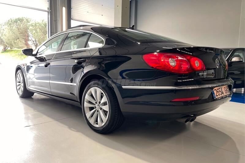 VOLKSWAGEN Passat CC 2.0 TDI 140cv DPF 4p.